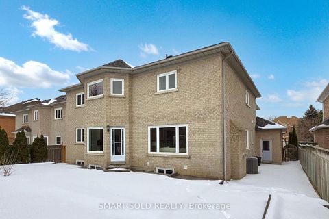 Photo 38 at 31 Black Walnut Crescent, Langstaff, Richmond Hill