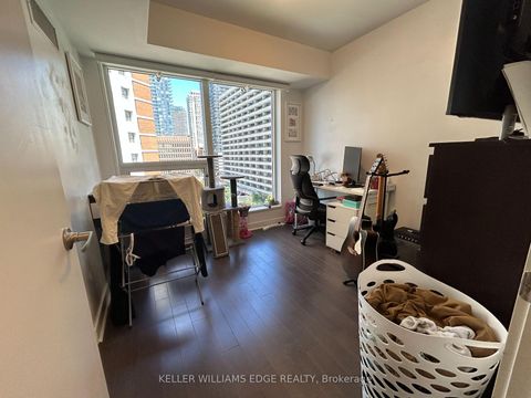 Photo 5 at 707 - 58 Orchard View Boulevard, Eglinton, Toronto