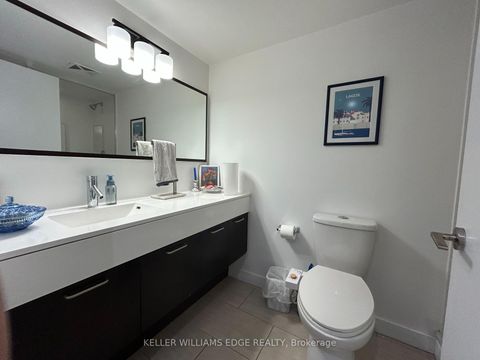 Photo 5 at 331 - 21 Nelson Street, Waterfront Communities C1, Toronto