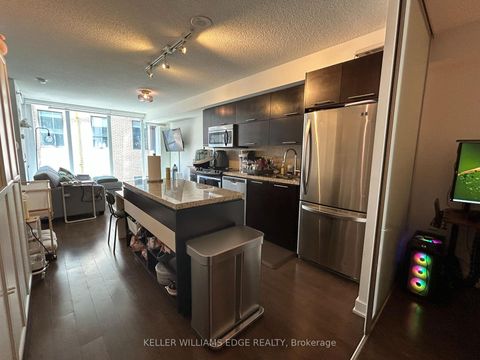 Photo 8 at 331 - 21 Nelson Street, Waterfront Communities C1, Toronto
