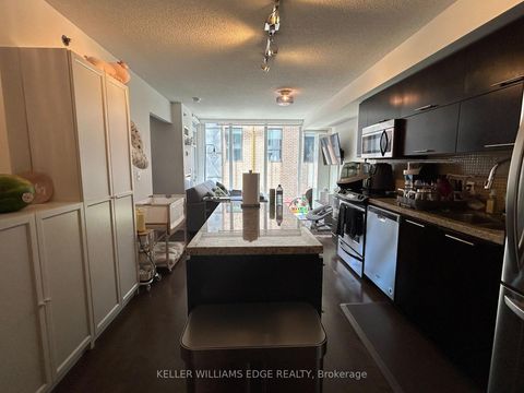 Photo 9 at 331 - 21 Nelson Street, Waterfront Communities C1, Toronto