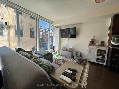 Photo 12 at 331 - 21 Nelson Street, Waterfront Communities C1, Toronto