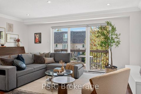 Photo 3 at 2 Powderhorn Mill Way, Windfields, Toronto