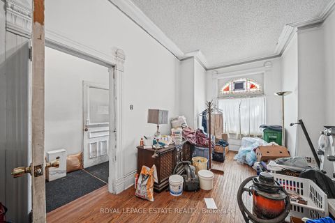 Photo 7 at 112 Baldwin Street, Chinatown, Toronto