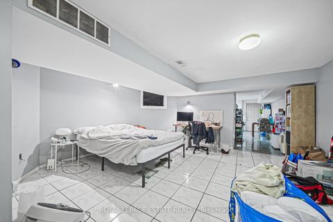 Photo 36 at 112 Baldwin Street, Chinatown, Toronto