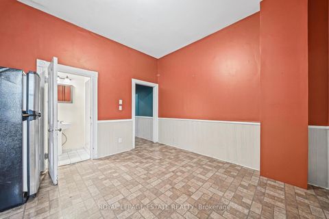 Photo 14 at 110 Baldwin Street, Chinatown, Toronto
