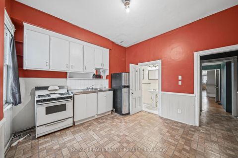 Photo 17 at 110 Baldwin Street, Chinatown, Toronto