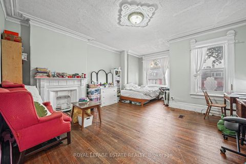 Photo 21 at 110 Baldwin Street, Chinatown, Toronto