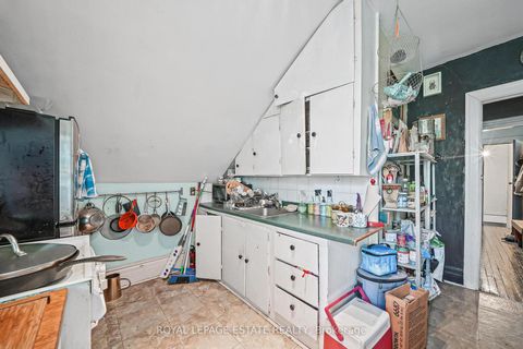 Photo 32 at 110 Baldwin Street, Chinatown, Toronto