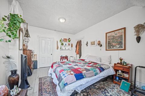 Photo 34 at 110 Baldwin Street, Chinatown, Toronto