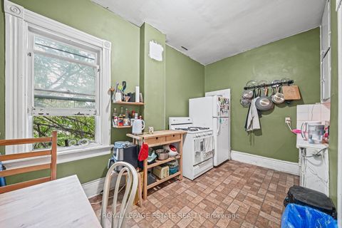 Photo 15 at 110-112 Baldwin Street, Chinatown, Toronto