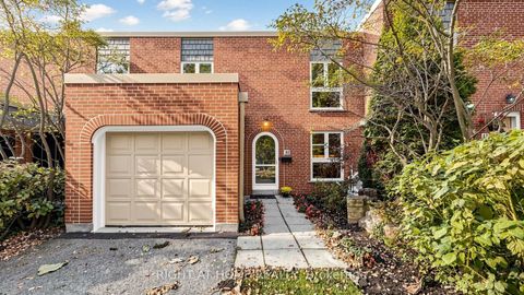 Photo 1 at 40 Snowshoe Mill Way, Windfields, Toronto