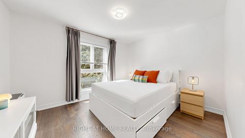 Photo 24 at 40 Snowshoe Mill Way, Windfields, Toronto
