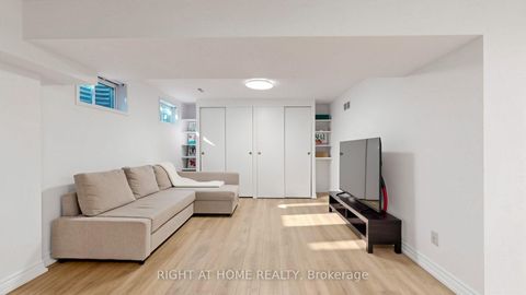 Photo 34 at 40 Snowshoe Mill Way, Windfields, Toronto