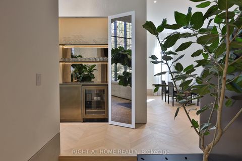 Photo 7 at 127 Yonge Boulevard, Nortown, Toronto