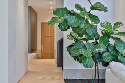 Photo 22 at 127 Yonge Boulevard, Nortown, Toronto