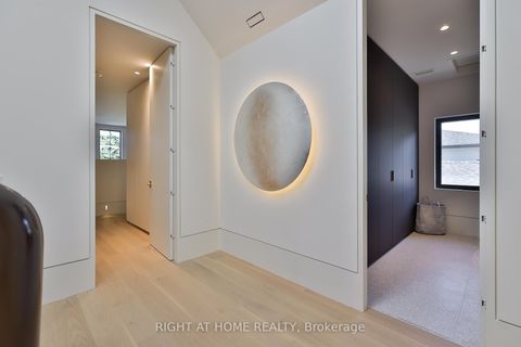Photo 37 at 127 Yonge Boulevard, Nortown, Toronto