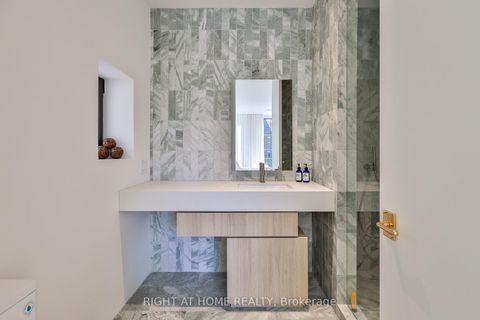 Photo 40 at 127 Yonge Boulevard, Nortown, Toronto