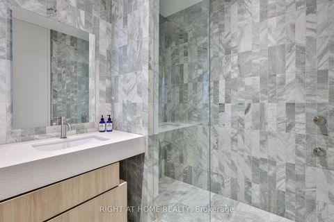 Photo 41 at 127 Yonge Boulevard, Nortown, Toronto