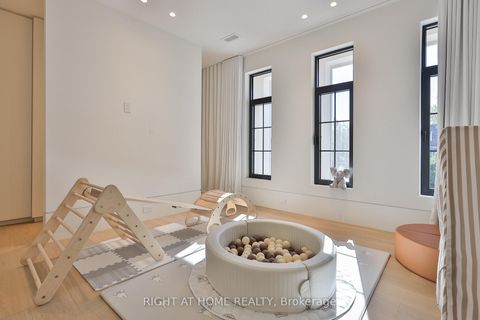 Photo 44 at 127 Yonge Boulevard, Nortown, Toronto