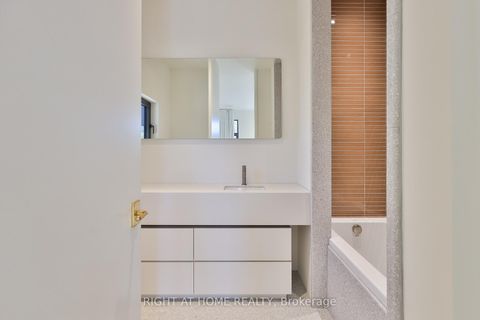 Photo 46 at 127 Yonge Boulevard, Nortown, Toronto