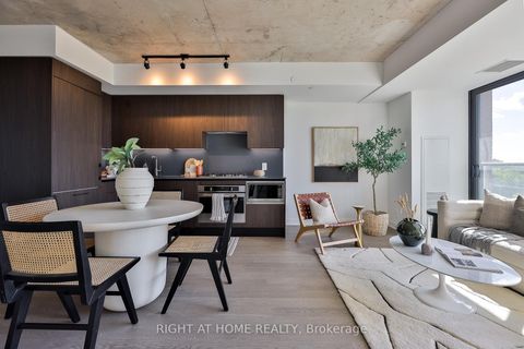 Photo 8 at 524 - 2720 Dundas Street W, Junction Area, Toronto