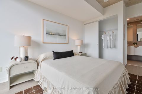Photo 13 at 524 - 2720 Dundas Street W, Junction Area, Toronto