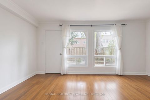 Photo 4 at 83 Thorny Vine Way, Bayview Village, Toronto