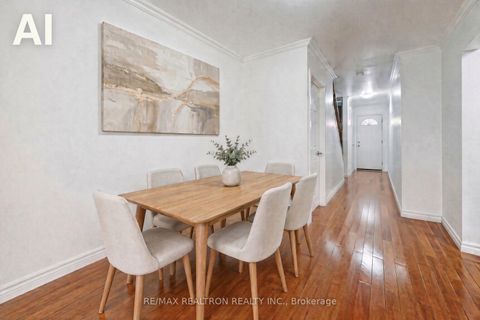 Photo 7 at 83 Thorny Vine Way, Bayview Village, Toronto
