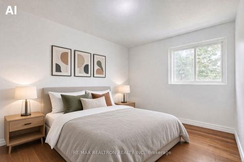 Photo 13 at 83 Thorny Vine Way, Bayview Village, Toronto