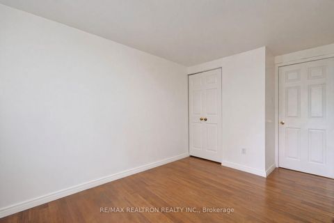 Photo 15 at 83 Thorny Vine Way, Bayview Village, Toronto