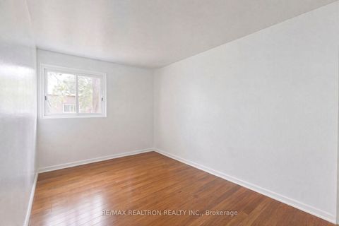 Photo 17 at 83 Thorny Vine Way, Bayview Village, Toronto