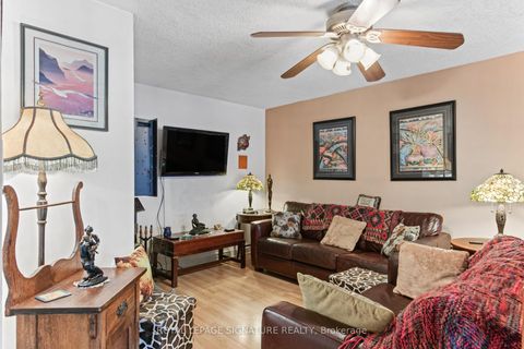 Photo 4 at 722 - 65 Scadding Avenue, Waterfront Communities C8, Toronto