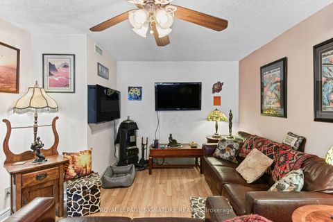 Photo 7 at 722 - 65 Scadding Avenue, Waterfront Communities C8, Toronto
