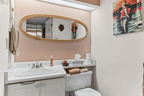 Photo 18 at 722 - 65 Scadding Avenue, Waterfront Communities C8, Toronto