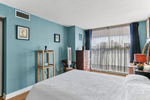 Photo 20 at 722 - 65 Scadding Avenue, Waterfront Communities C8, Toronto