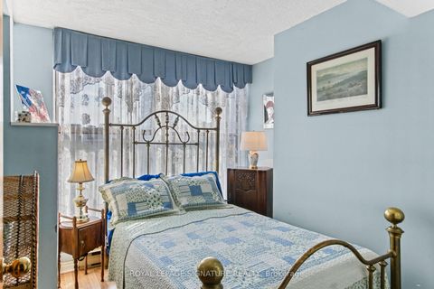 Photo 22 at 722 - 65 Scadding Avenue, Waterfront Communities C8, Toronto
