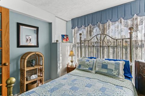 Photo 24 at 722 - 65 Scadding Avenue, Waterfront Communities C8, Toronto