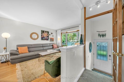 Photo 5 at 79 Paperbirch Drive, Don Mills, Toronto