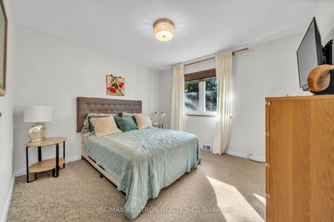 Photo 17 at 79 Paperbirch Drive, Don Mills, Toronto