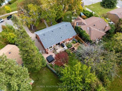 Photo 35 at 79 Paperbirch Drive, Don Mills, Toronto