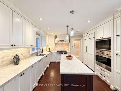 Photo 14 at 54 Magpie Crescent, Windfields, Toronto