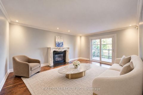 Photo 17 at 54 Magpie Crescent, Windfields, Toronto