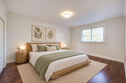 Photo 22 at 54 Magpie Crescent, Windfields, Toronto