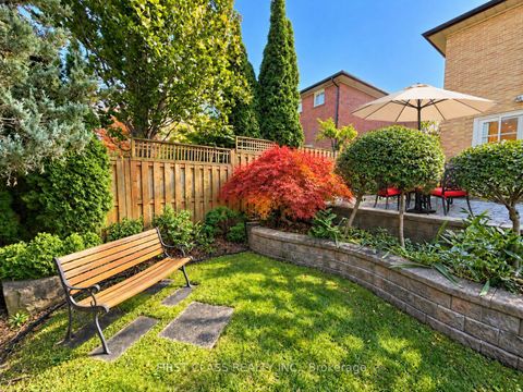 Photo 40 at 54 Magpie Crescent, Windfields, Toronto