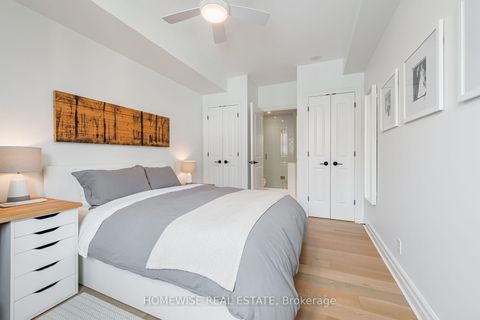 Photo 19 at 403 - 11 Soho Street, Waterfront Communities C1, Toronto