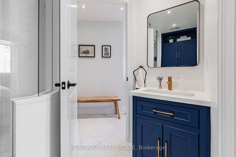 Photo 20 at 403 - 11 Soho Street, Waterfront Communities C1, Toronto