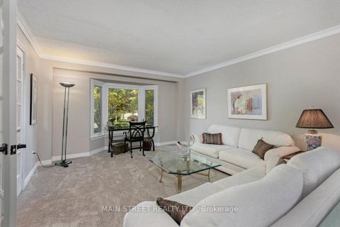 Photo 8 at 22 Mcclenny Drive N, Aurora Highlands, Aurora