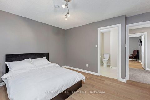 Photo 26 at 22 Mcclenny Drive N, Aurora Highlands, Aurora