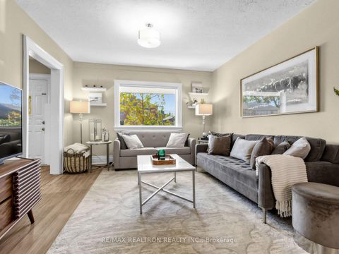 Photo 4 at 22 Mahoney Avenue, Mount Dennis, Toronto
